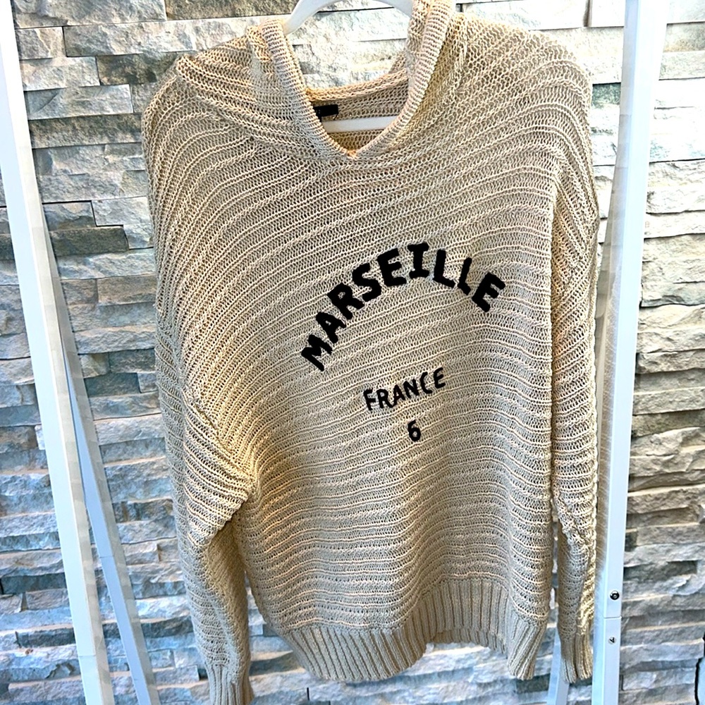 Forever21 women’s Gorgeous ripped knit sweater with hoodie Size M, color tan,